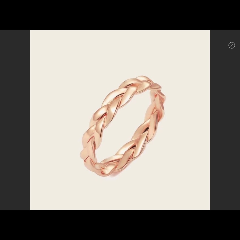 🌹HOST PICK🌹 Rose Gold tone French Braid Ring